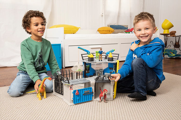 schleich-dinos-toysletter_02_2021