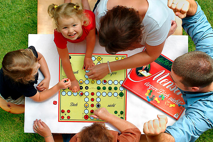 schmidt-spiele-toysletter_02_2021
