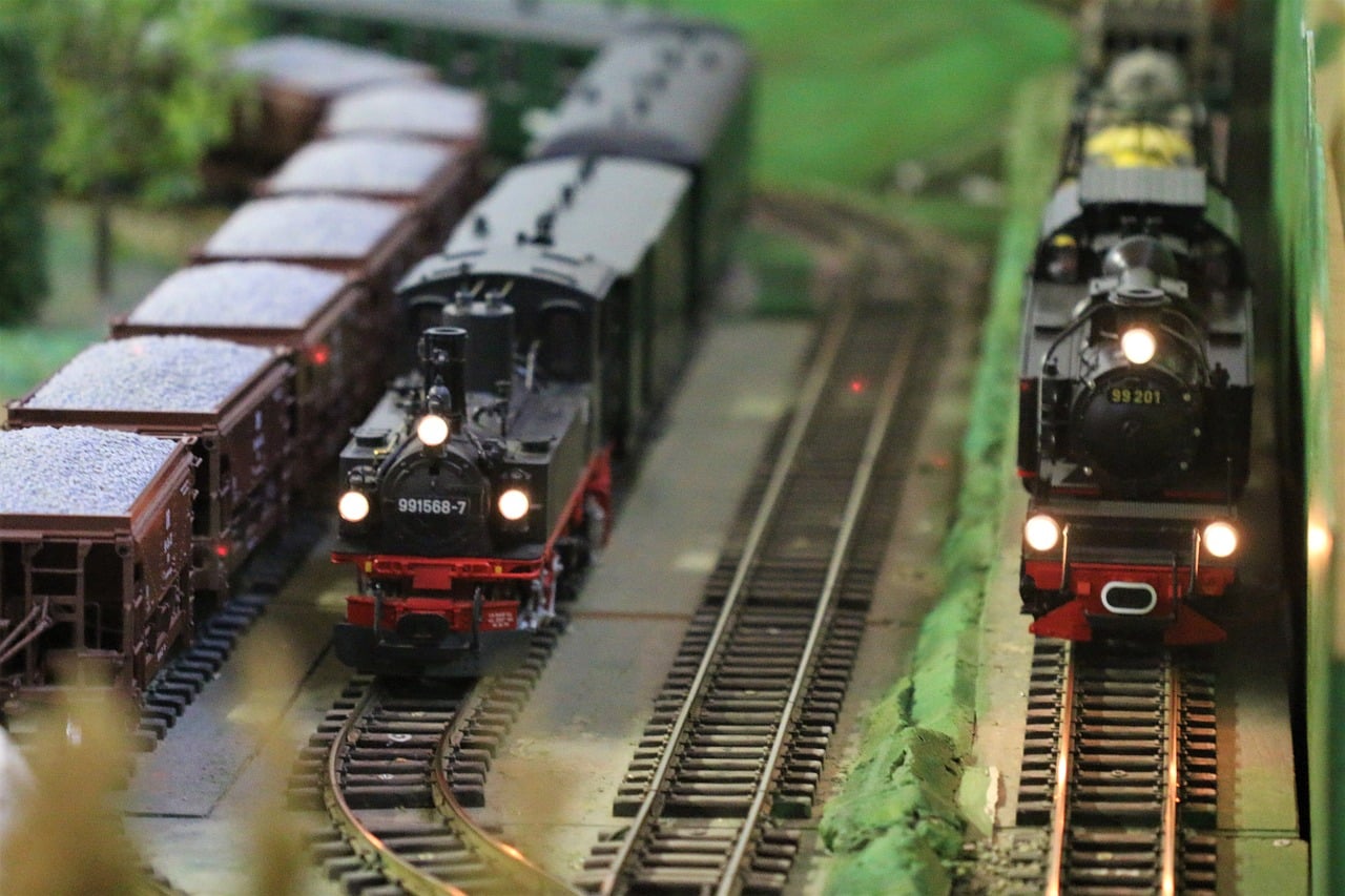 miniature-g0dd4757df_1280