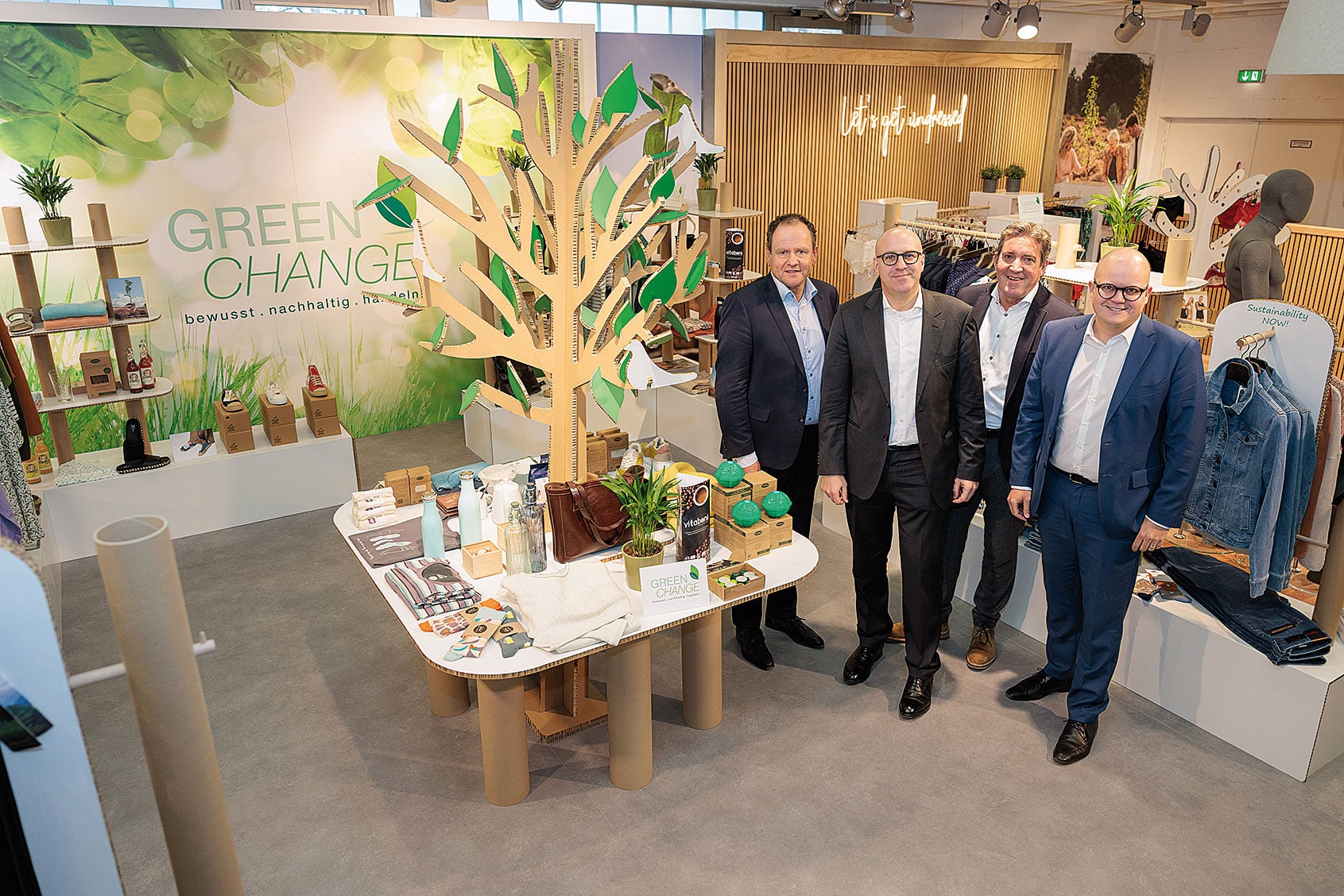 Das Führungsquartett von EK Retail von links nach rechts: CFO Frank Duijst, CEO Martin Richrath, CRO Gertjo Janssen und CRO Jochen Pohle