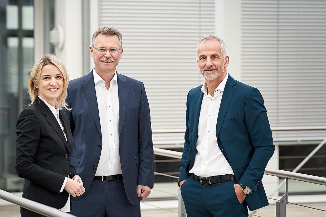 Der Vedes-Vorstand blickt positiv ins neue Geschäftsjahr: Julia Graeber, Dr. Thomas Märtz und Achim Weniger